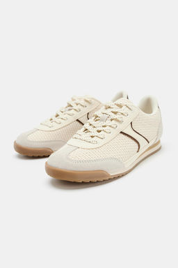 ZAPATILLAS RUNNING REJILLA / Blanco Crudo