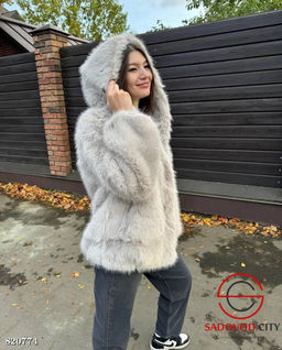 Шуба женская с капюшоном