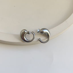 Серьги из стали