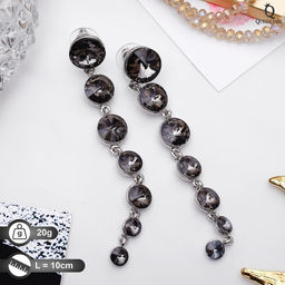 Серьги висячие со стразами Роскошь дорожка с кругами, цвет серый в серебре,10 см