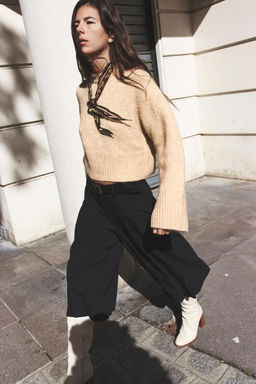 CROPPED KNIT SWEATER