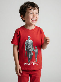 Atat?rk Bask?l? Erkek ?ocuk Ti??rt