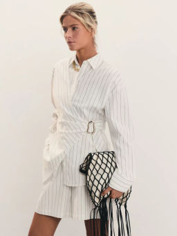 Льняная рубашка в полоску с декоративной пряжкой / Zarina