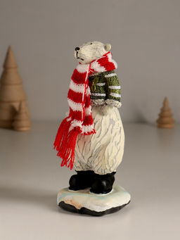 Фигурка полистоун «Медведь в полосатом свитере и шарфе», 7×6.5×16 см, МИКС