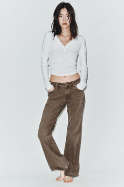 JEANS TRF BOOTCUT TIRO BAJO / Marr?n