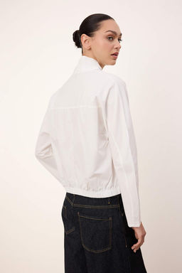 Trendyolmilla Wardrobe Essentials  Beyaz V Yaka Dokuma Bluz | TWOSS26BZ00091