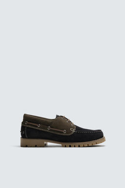 CONTRAST LEATHER DECK SHOES