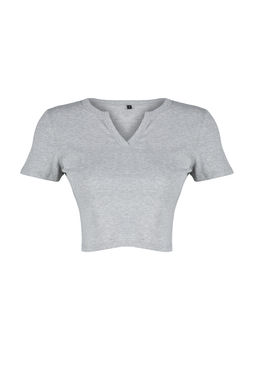 Gri Melanj %100 Pamuk V Yaka Detayl? Vucuda Oturan Crop Esnek Orme T-Shirt TWOSS24TS00194 - Trendyolmilla фото 7