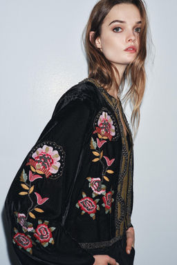 VELVET JACKET WITH FLORAL EMBROIDERY AND BEADS