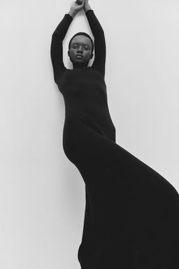 Vestido off-the-shoulder en punto de canale