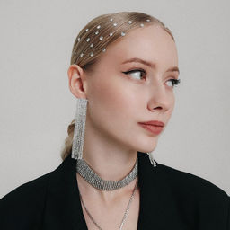 Серьги висячие со стразами Водопад квадрат, белые в серебре, 9.5 см