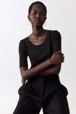Camiseta de algod?n pima con escote en U - H&m фото 3