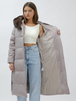 с мехом песец люкс класса Пальто зимние Бренд Visdeer, бежевого цвета  фото 18