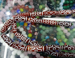 Бусина Дзи уп-2шт 6 глаз контролирует наши эмоций способствует достижению здоровья и долголетия