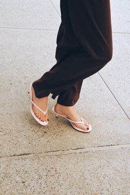 SOFT-FINISH KITTEN HEEL SANDALS - Zara фото 13