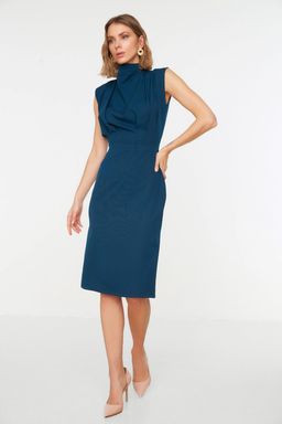 TRENDYOLMILLA Bordo Vucuda Oturan Dik Yaka Midi Kalem Etek Dokuma Elbise TWOAW20EL0311  фото 15