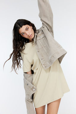 Vestido camiseta con hombreras - H&m фото 4