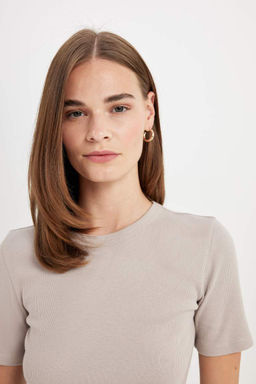 Облегающая однотонная футболка с круглым вырезом и узким вырезом в рубчик, базовая футболка с короткими рукавами - Defacto фото 5