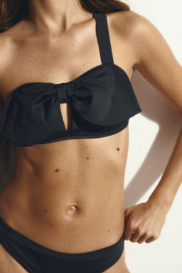 Top de bikini de un hombro con lazo decorativo - H&m фото 6