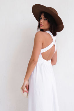 Платье с перекрещенными бретелями белое