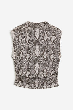 Top cropped con cuello perkins
