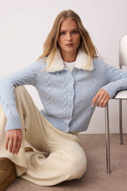 Mavi Crop Kurk Detayl? Fitted/Vucudu Saran Triko H?rka TWOAW26HI00048