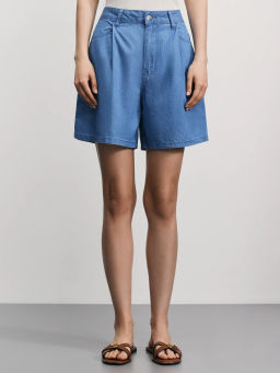 Джинсовые шорты А-силуэта со складками / Zarina  фото 3