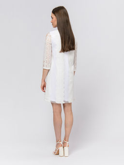 Платье белого цвета длины мини с белым кружевом и рукавами 3/4 - 1001dress фото 4