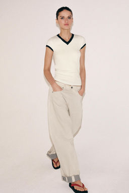 CAMISETA RIB CONTRASTE / Crudo