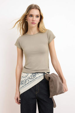 Vizon Poliamid K?sa Kol Bisiklet Yaka Fitted/Vucuda Oturan Orme T-Shirt TWOSS24TS00238