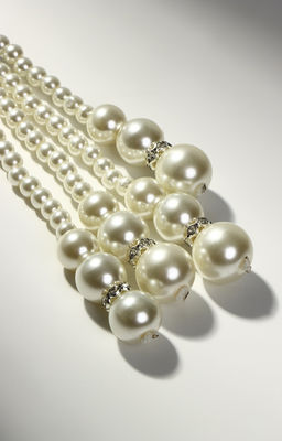 Бусы Узел 2 нити, бусины №6-14, цвет молочный, 80 см