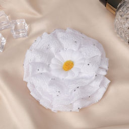 Цена за 6 шт. Бант для волос на резинке «Школьница», ромашка капельки, d=11 см, белый