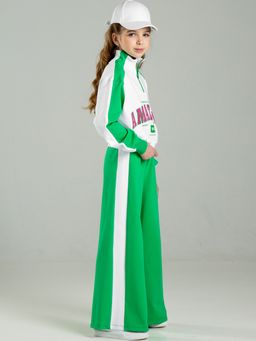 Костюм спортивный