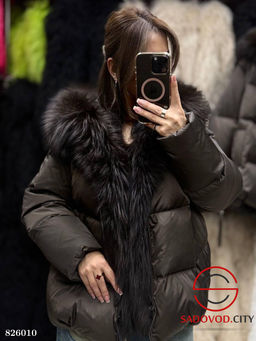 Пуховик женский с капюшоном