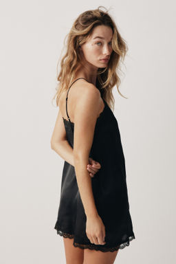 Camis?n lencero de sat?n con detalles de encaje - H&m фото 7