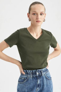 Slim Fit Dar Kesim V Yaka Ribana Basic Duz %100 Pamuk K?sa Kollu Tisort