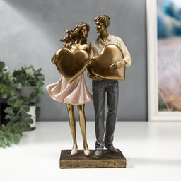 Фигурка полистоун «Влюблённая пара с сердцами», 25.5×8.5×15 см