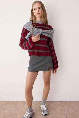 Bordo Crop Basic Genis Kal?p Cizgili Triko Kazak TWOAW23KZ00390