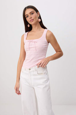 Pembe _izgili Fitted Havuz Yaka Kal_n Ask_l_ Kolsuz _rme Atlet TWOSS26AL00066