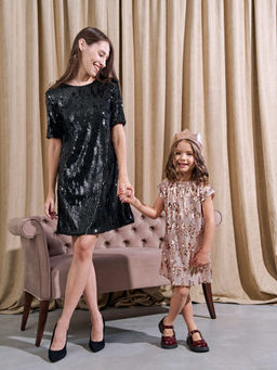 Платье с пайетками "Розовое золото"