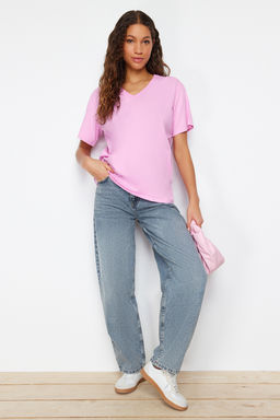 TRENDYOLMILLA Ekru %100 Pamuk Oversize/Genis Kal?p V Yaka Orme T-Shirt TWOSS23TS00003 фото 2