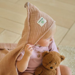 Полотенце уголок муслиновое Крошка Я, 75х75 см, цвет пудровый, 100% хлопок, 3-сл, 180 гр/м2  фото 7