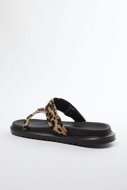 Trendyol Shoes Leopar Cift Tokal? Kahverengi Kal?n Taban Kad?n Terlik TAKAW25TE00009 - Trendyolmilla фото 11