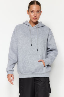 Gri Melanj Kal?n Ici Polarl? Oversize/Genis Kal?p Kapusonlu Basic Orme Sweatshirt TWOAW24SW00103