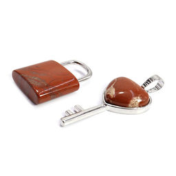 Подвеска Замок с ключом из камня Красная Яшма дарует удачу и достаток