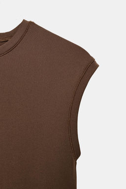 ASYMMETRIC SLEEVELESS T-SHIRT - Zara фото 7