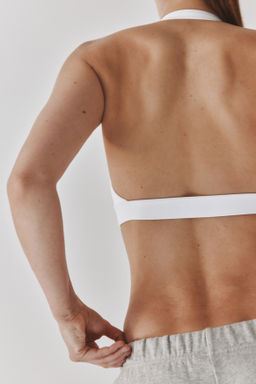 Sujetador halter con SoftMove Light Support - H&m фото 9