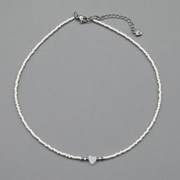 Чокер из бисера с перламутровой вставкой Сердце, 36см