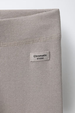 LEGGING RIB CON MODAL ETIQUETA / Gris topo