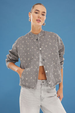 Gri Cicek Desenli Oversize Denim Bomber Ceket TWOSS25CE00042